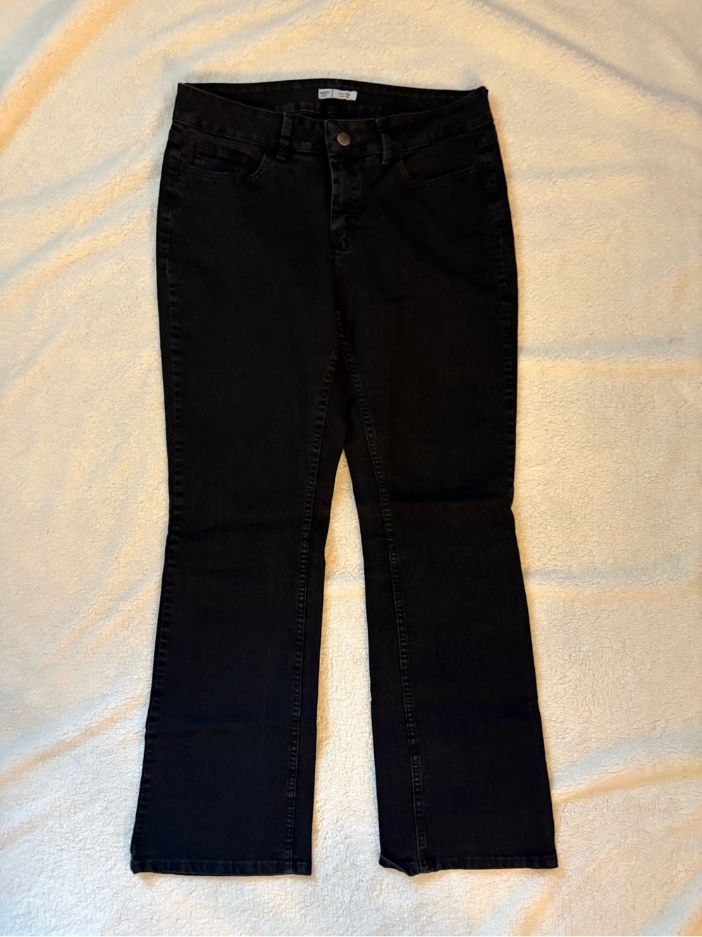 Lee Women's Straight Leg Jeans in Black
